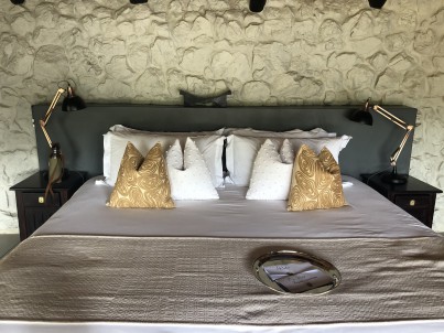 Luxury Bed at Leopard Mountain